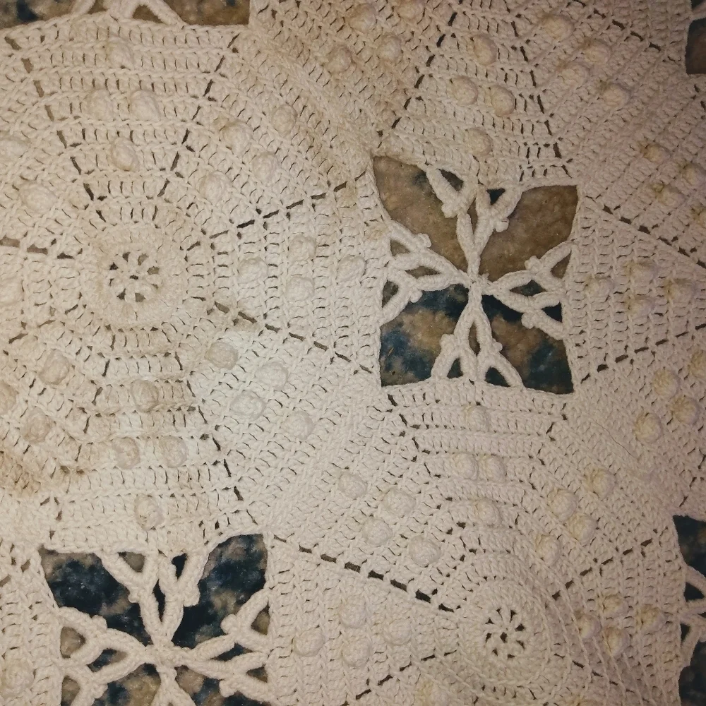 Crocheted Doilie Duvet Afghan Queen Size Blanket T